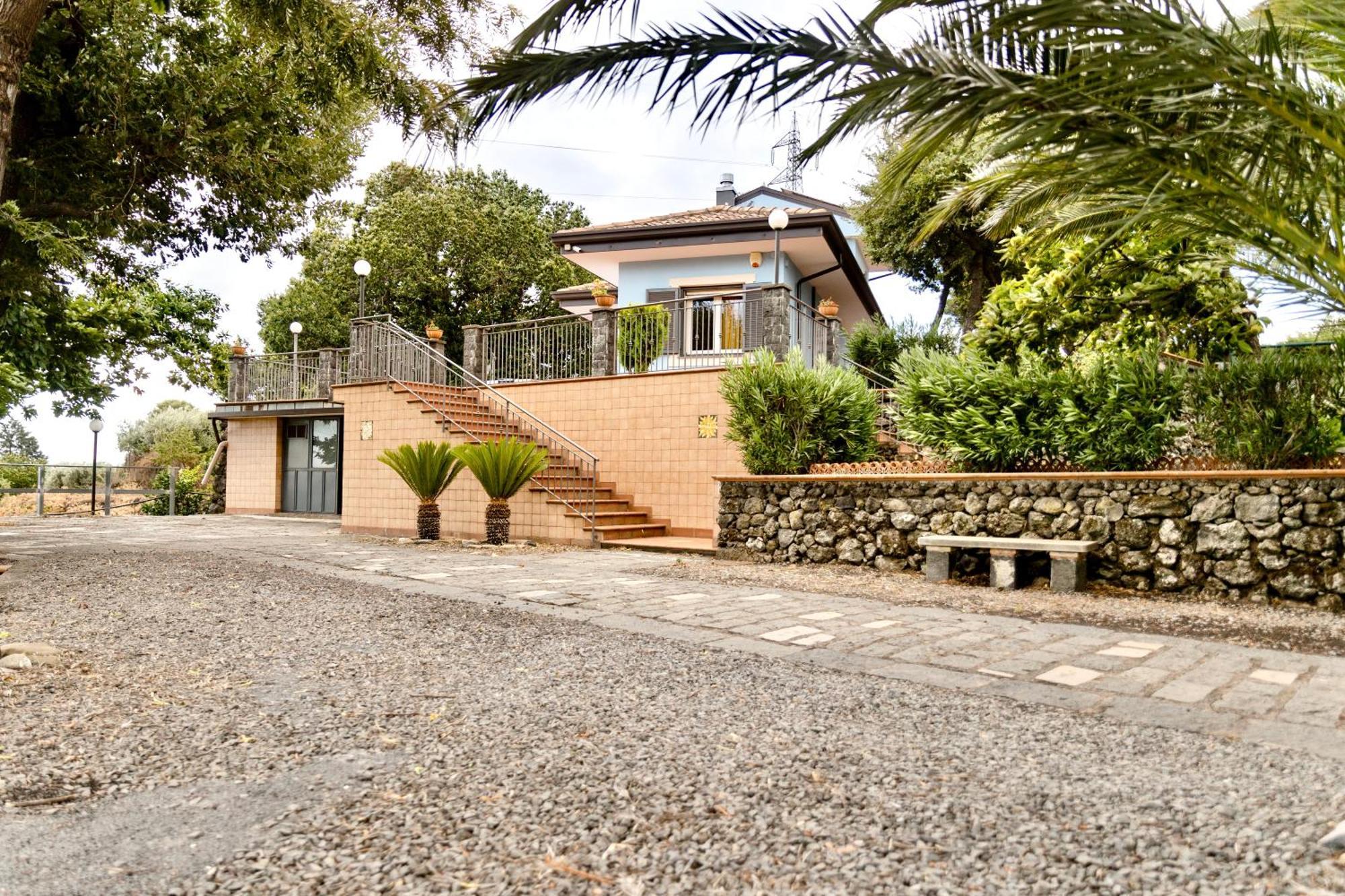 Villa Melany Casa Vacanza Piedimonte Etneo Exterior photo